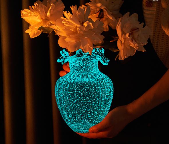 lo-cam-hoa-thuy-tinh-phat-sang-cao-cap