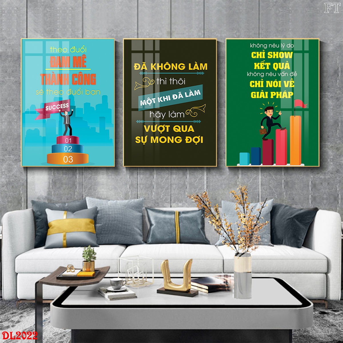 mau-tranh-trang-guong-tranh-dong-luc-tranh-slogan-2022