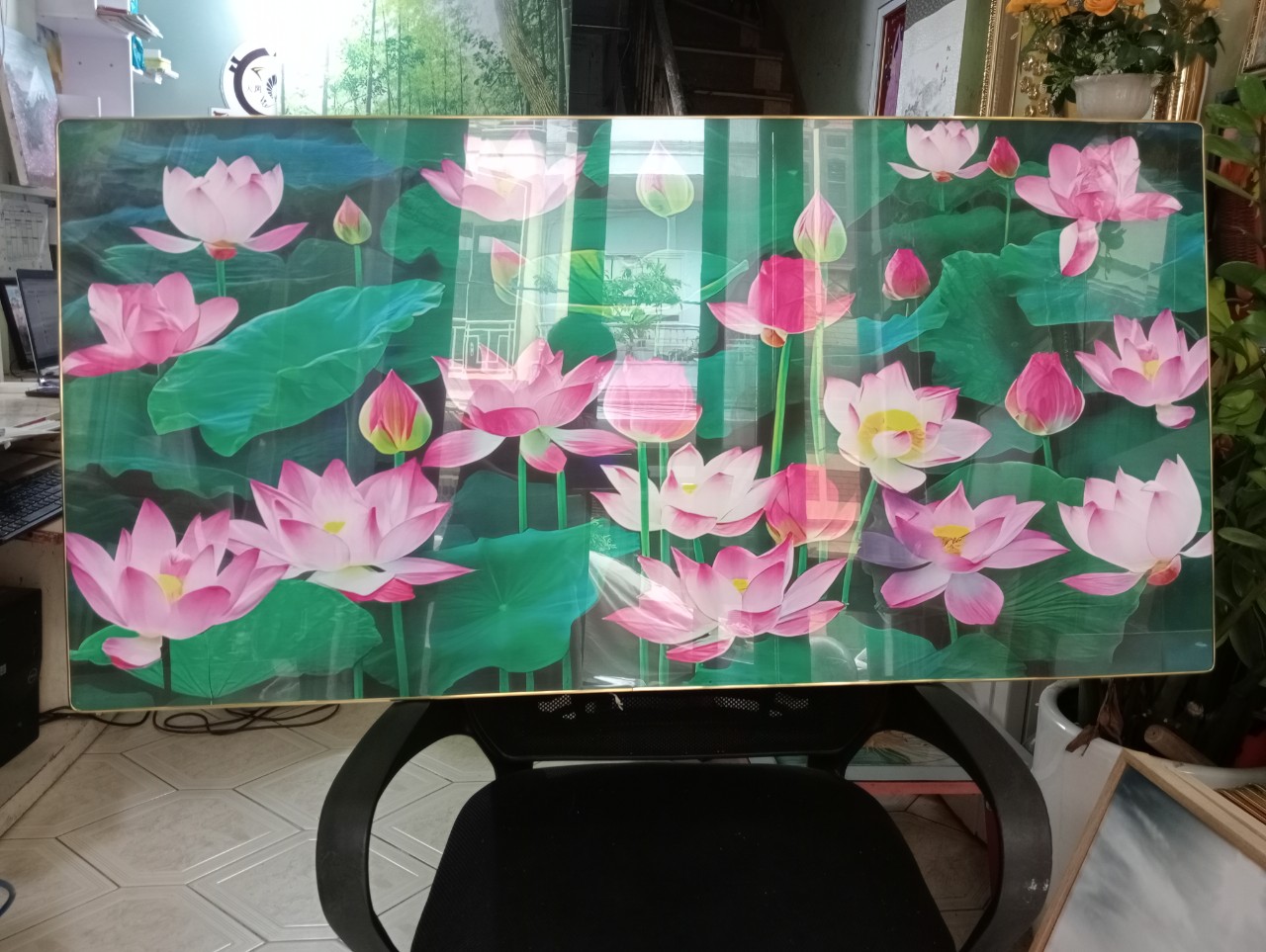 mau-tranh-trang-guong-hoa-sen-1086