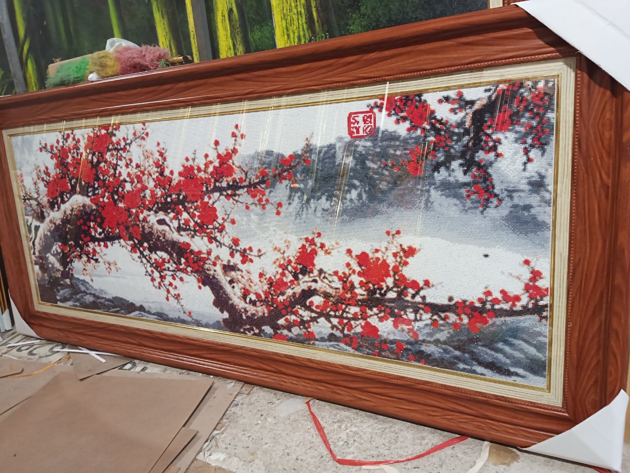 xuong-dong-khung-tranh-dinh-da-gia-re