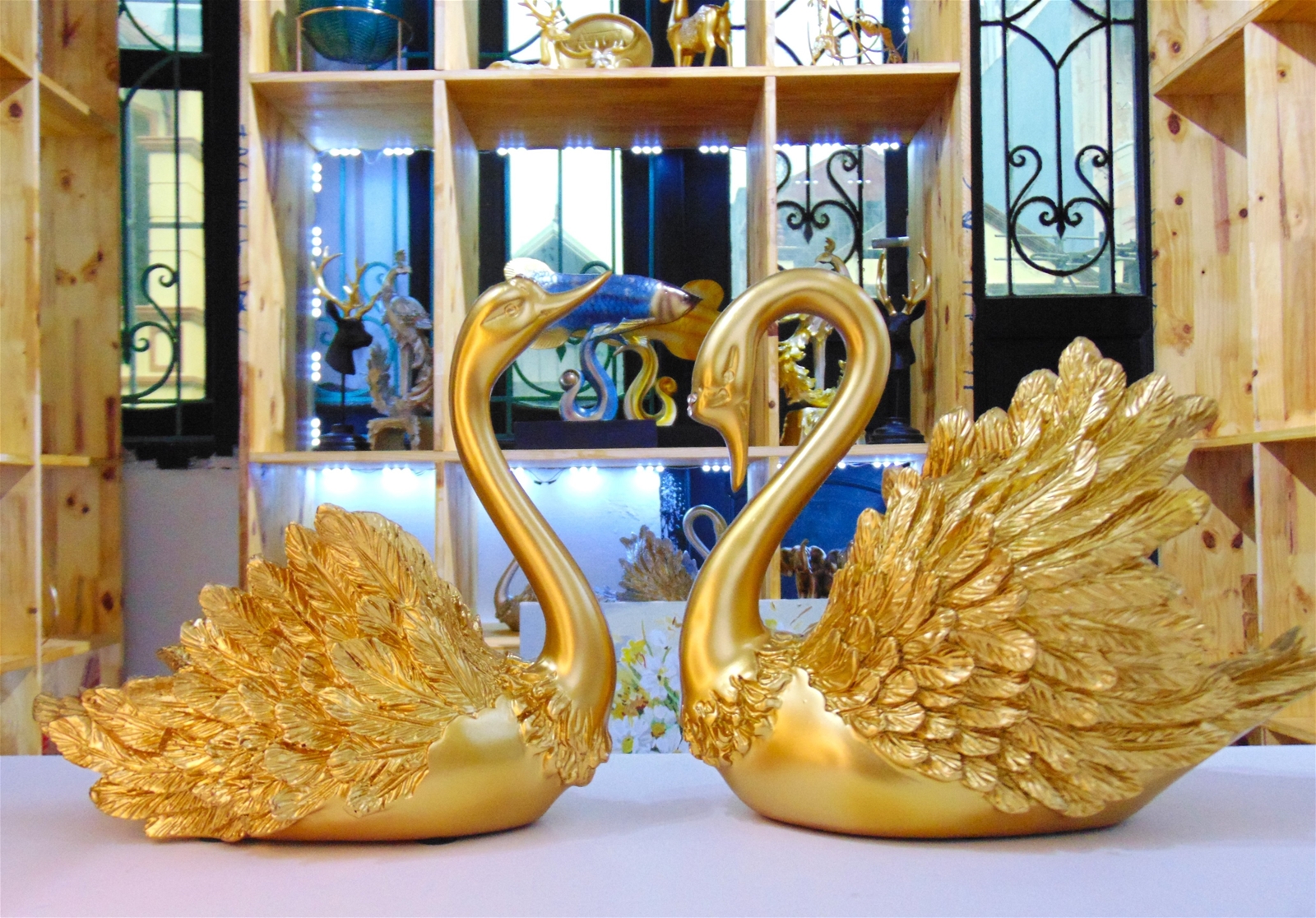 thien-nga-trang-tri-tiec-cuoi