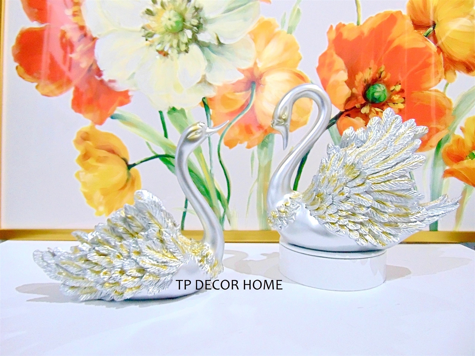 doi-thien-nga-mau-bac-tuyet-dep-decor-dam-cuoi