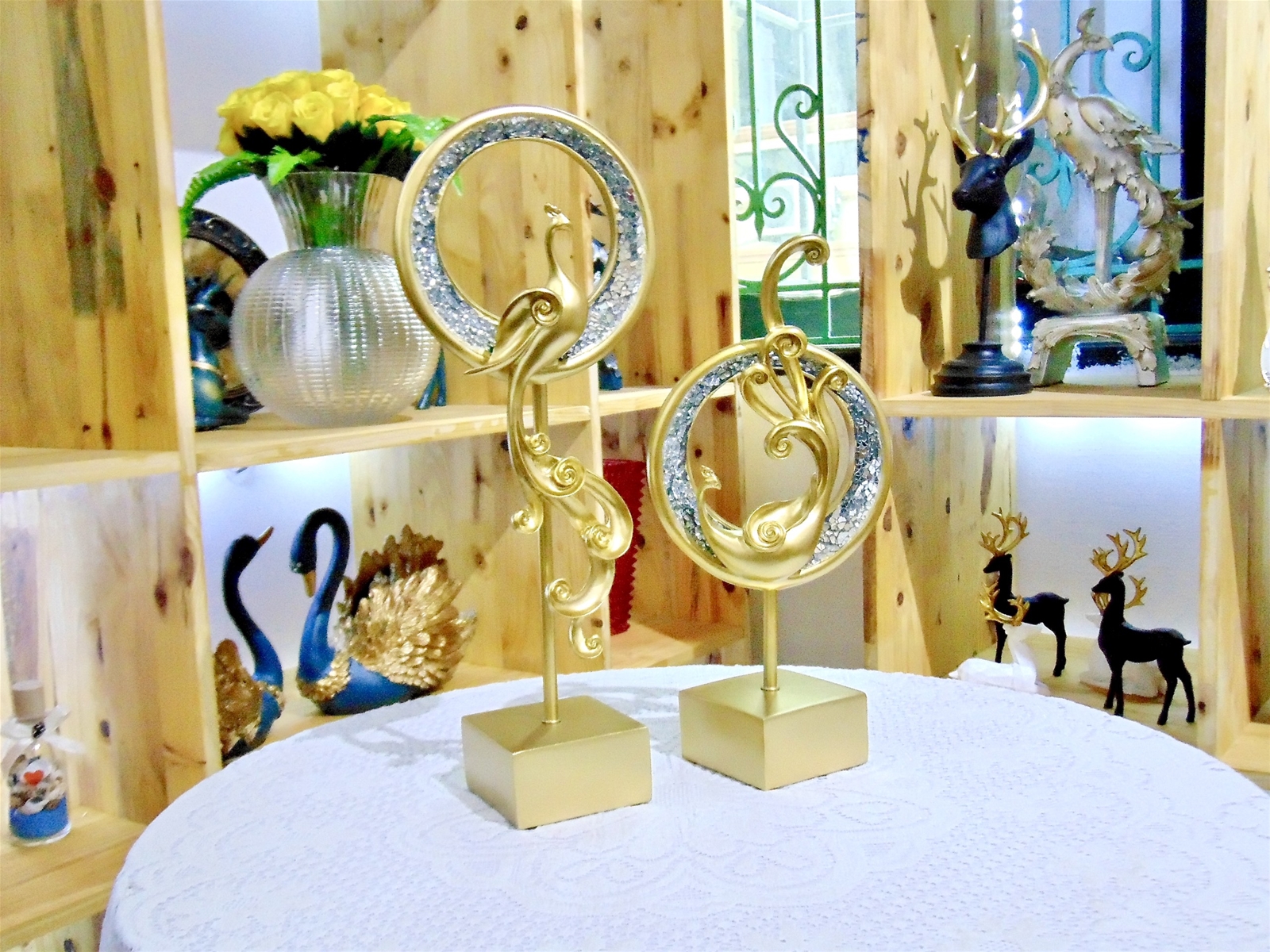 tuong-doi-chim-phuong-hoang-mau-vang-dep-nhat