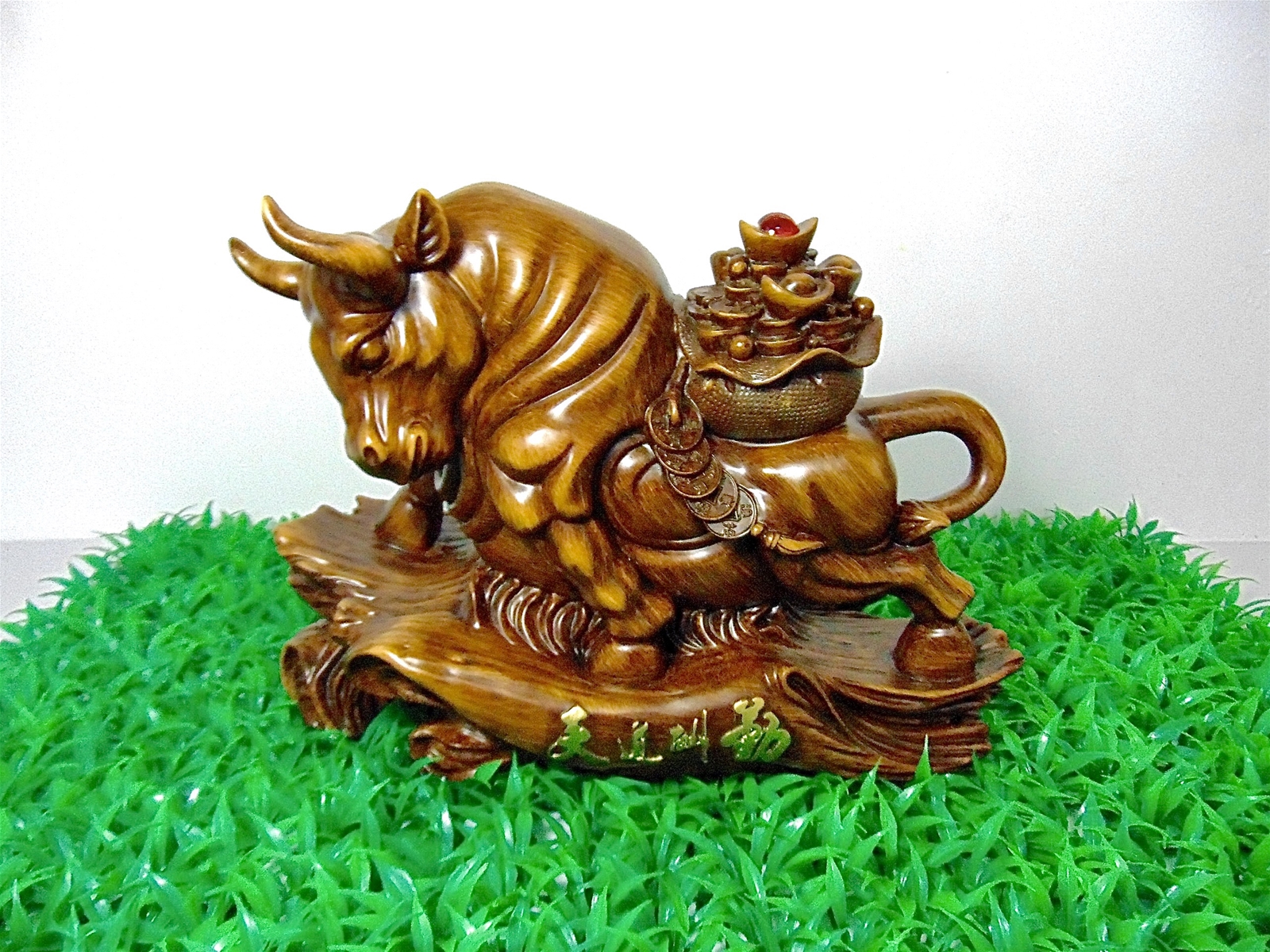 tuong-trau-phong-thuy-de-ban-thu-hut-tai-loc-decor-home