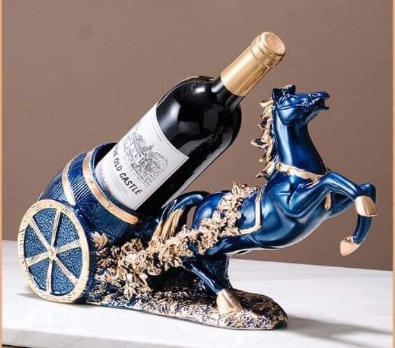 ke-ruou-vang-hinh-con-ngua